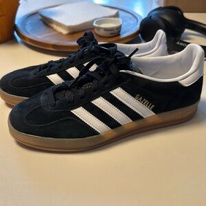 Adidas Gazelle black and gum